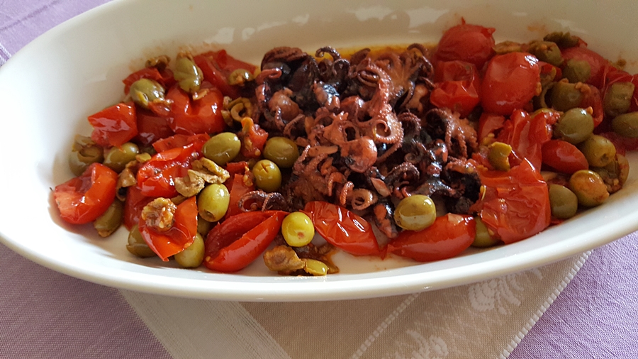 Polipetti con pomodorini ed olive